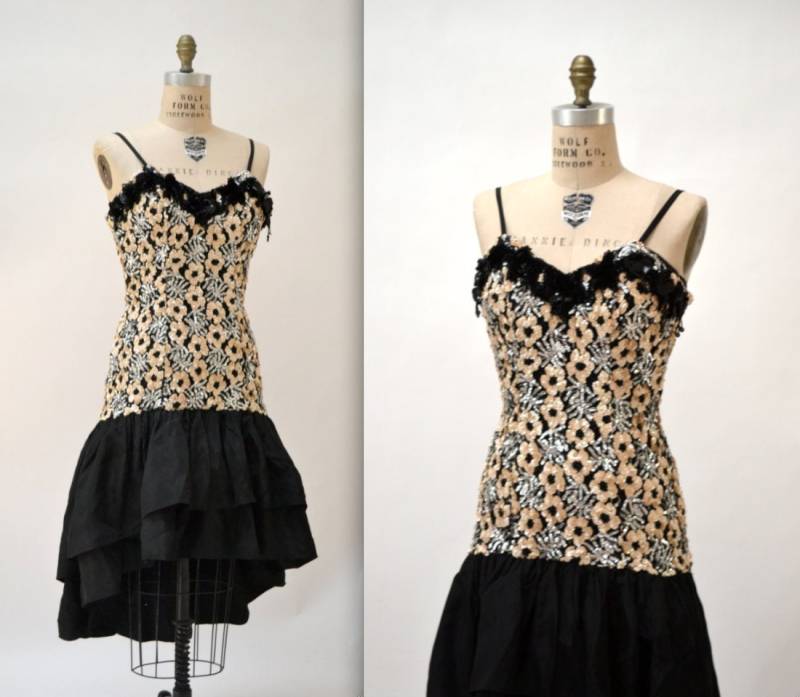 Vintage 80Er Abendkleid Paillettenkleid in Schwarz Silber // Von Alyce Designs Size Small Pageant Dress von Hookedonhoney