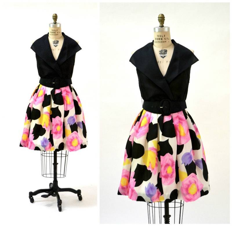 Vintage 80Er Jahre Schwarzes Kleid Mit Herzen Und Blumen Print Schwarz Weiß Party Abendkleid Aj Bari Medium 50Er Partykleid Ärmellos von Hookedonhoney