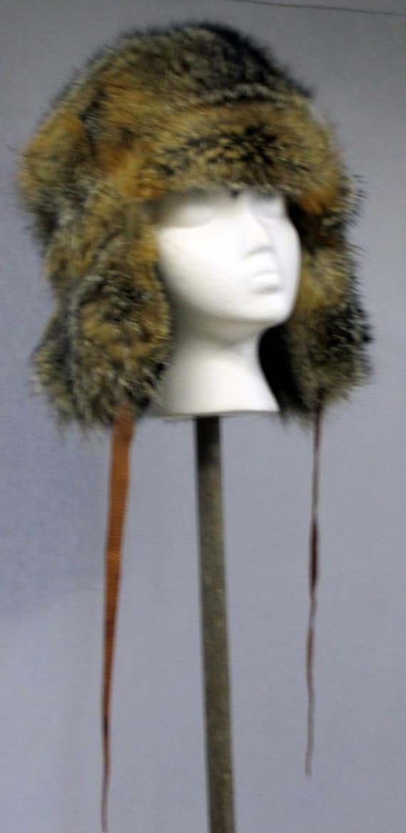 Grauer Fuchs Trooper von HootsFurs