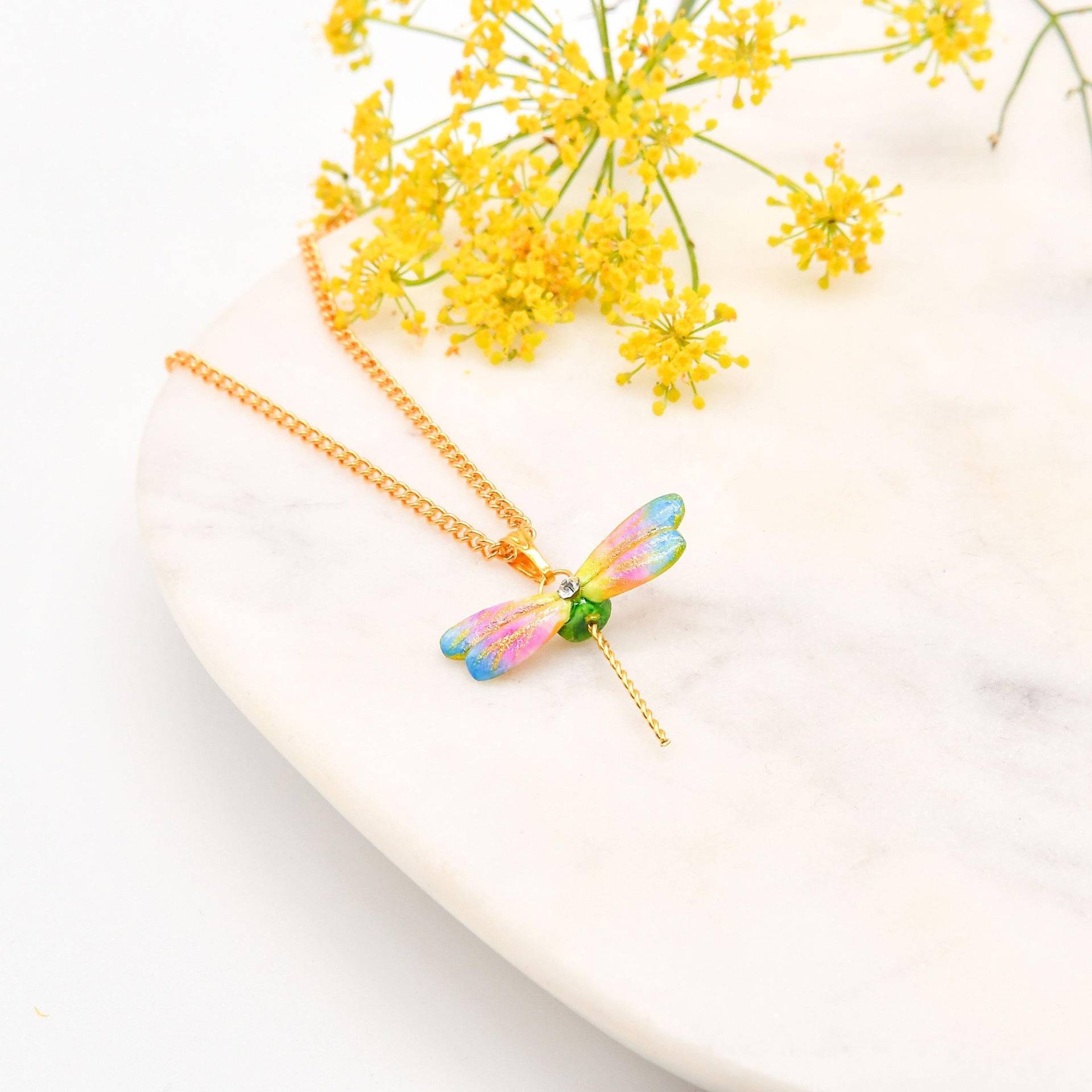 Handgemachte Porzellan Libellen Anhänger, Swarovski Kristall, Vergoldet von HopSkipAndFlutter