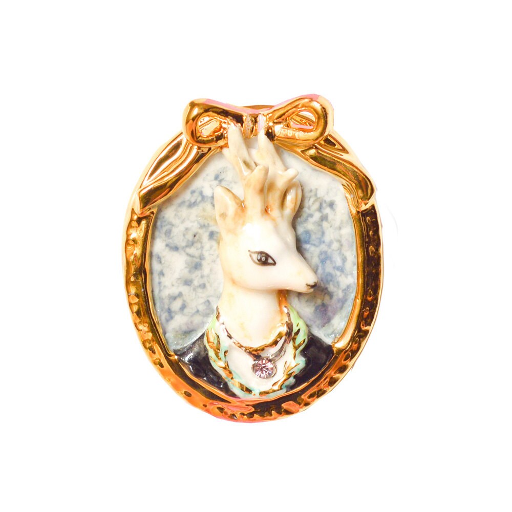 Porzellan Hirsch Kamee Brosche/Ovale Form Cameo Tier Brosche/Hirsch von HopSkipAndFlutter