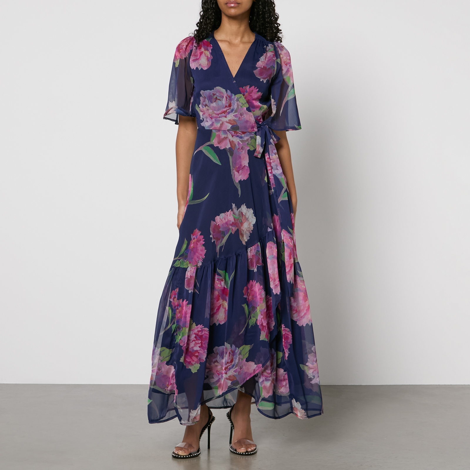 Hope & Ivy Ashia Floral-Print Chiffon Wrap Maxi Dress - UK 8 von Hope & Ivy