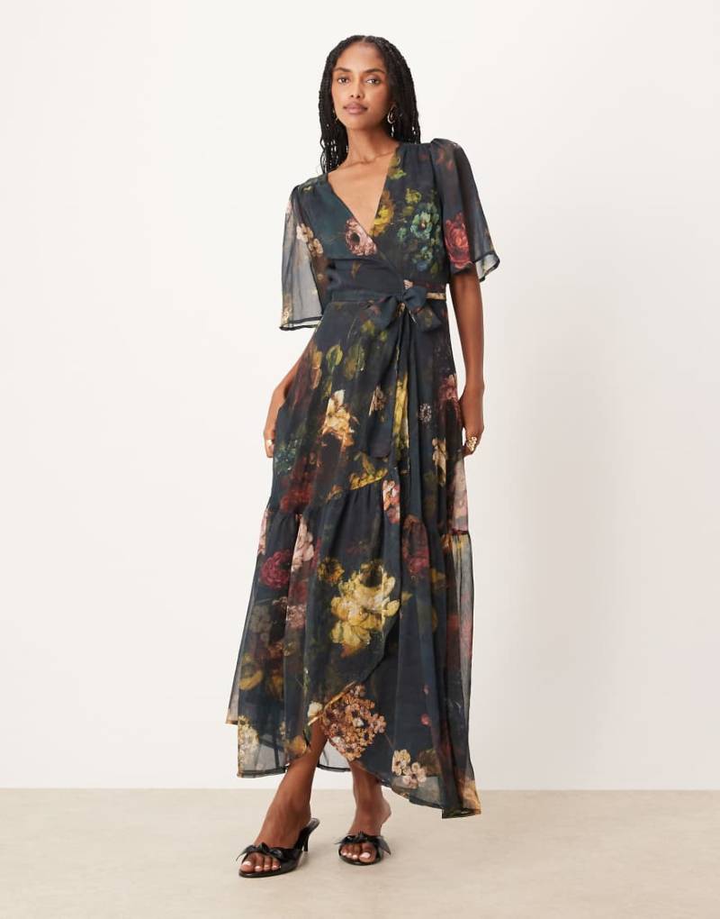 Hope & Ivy - Maxikleid mit dunkelgrünem Blumenmuster und Wickeldesign vorne-Bunt von Hope & Ivy