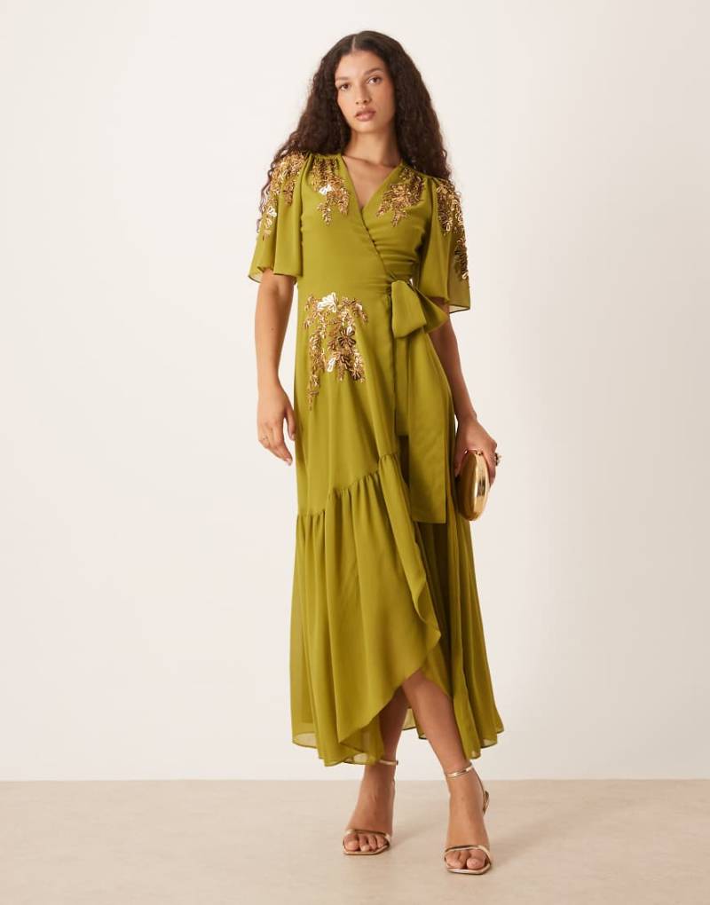 Hope & Ivy - Verziertes Maxikleid in Olivgrün mit Wickeldesign auf der Vorderseite von Hope & Ivy