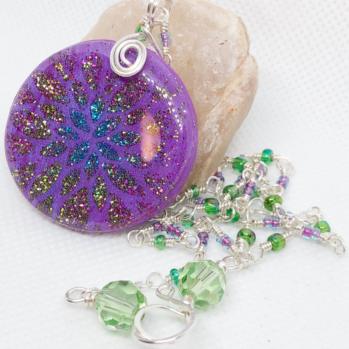 Lila Und Regenbogen Glitzer Halskette, Silber Draht Gewickelt Schmuck, Polymer Clay Anhänger Lila Und Regenbogen Glitzer Halskette, Silber Draht Gewickelt Schmuck, Polymer Clay Anhänger von HopeFilledTreasure