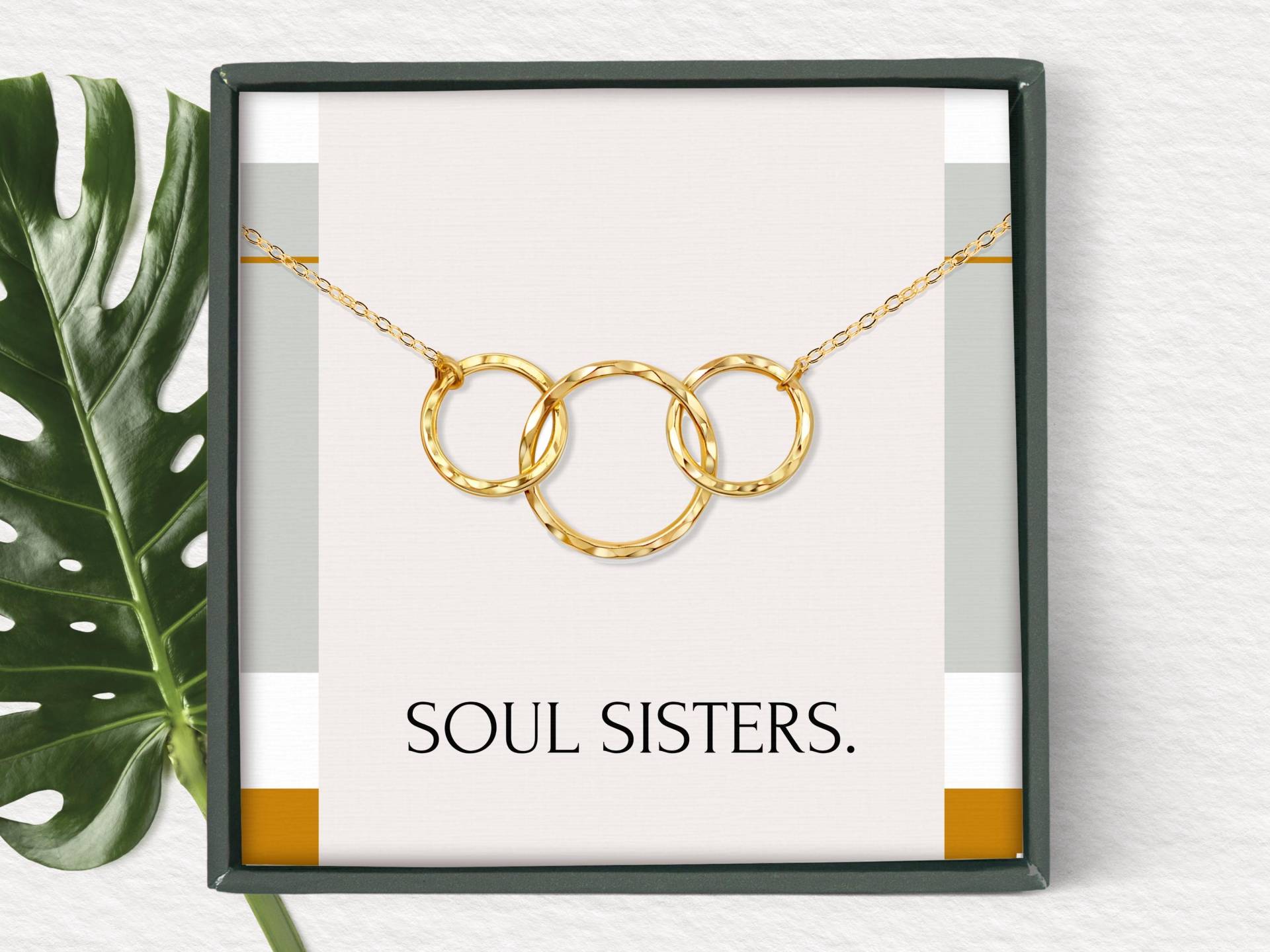 Soul Sisters Halskette Geschenk | Für Besties Geburtstagsgeschenk Freundin Oder Brautjungfer Bester Freund Schmuck Freundschaftskette 3 Soul Sisters Halskette Geschenk | Für Besties Geburtstagsgeschenk Freundin Oder Brautjungfer Bester Freund Schmuck Freundschaftskette 3 von HopeLoveShine
