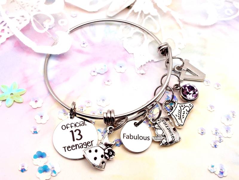 Personalisiertes 13. Geburtstag Bettelarmband, Offizieller Teenager Birthstone Schmuck, Silbernes Anfangsarmband von HopeisHipJewelry
