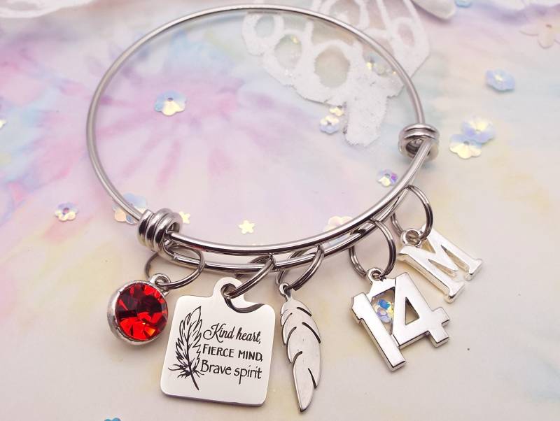 14.geburtstag Charm Armband Personalisierter Schmuck Mit Initialen Und Geburtssteinen von HopeisHipJewelry