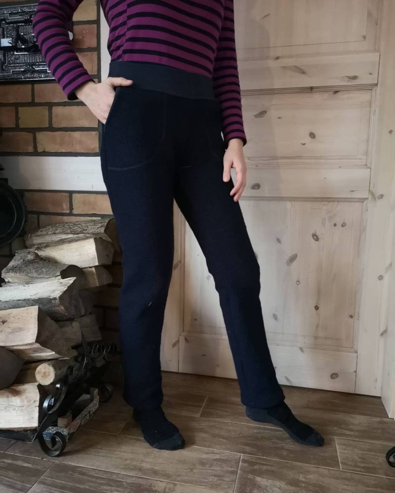 Wollhose Walkhose Wollwalk Schurwolle Damenhose Damenwollhose Wunschgröße Wunschfarbe Handmade Hoppinaht Neu Individuell Wollhose Walkhose Wollwalk Schurwolle Damenhose Damenwollhose Wunschgröße Wunschfarbe Handmade Hoppinaht Neu Individuell von HoppiNaht
