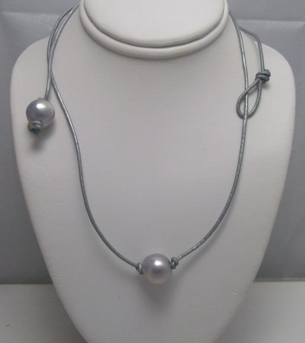 Solitaire Echt Silber Perle Am Strand Leder Halskette Solitaire Echt Silber Perle Am Strand Leder Halskette von Horae