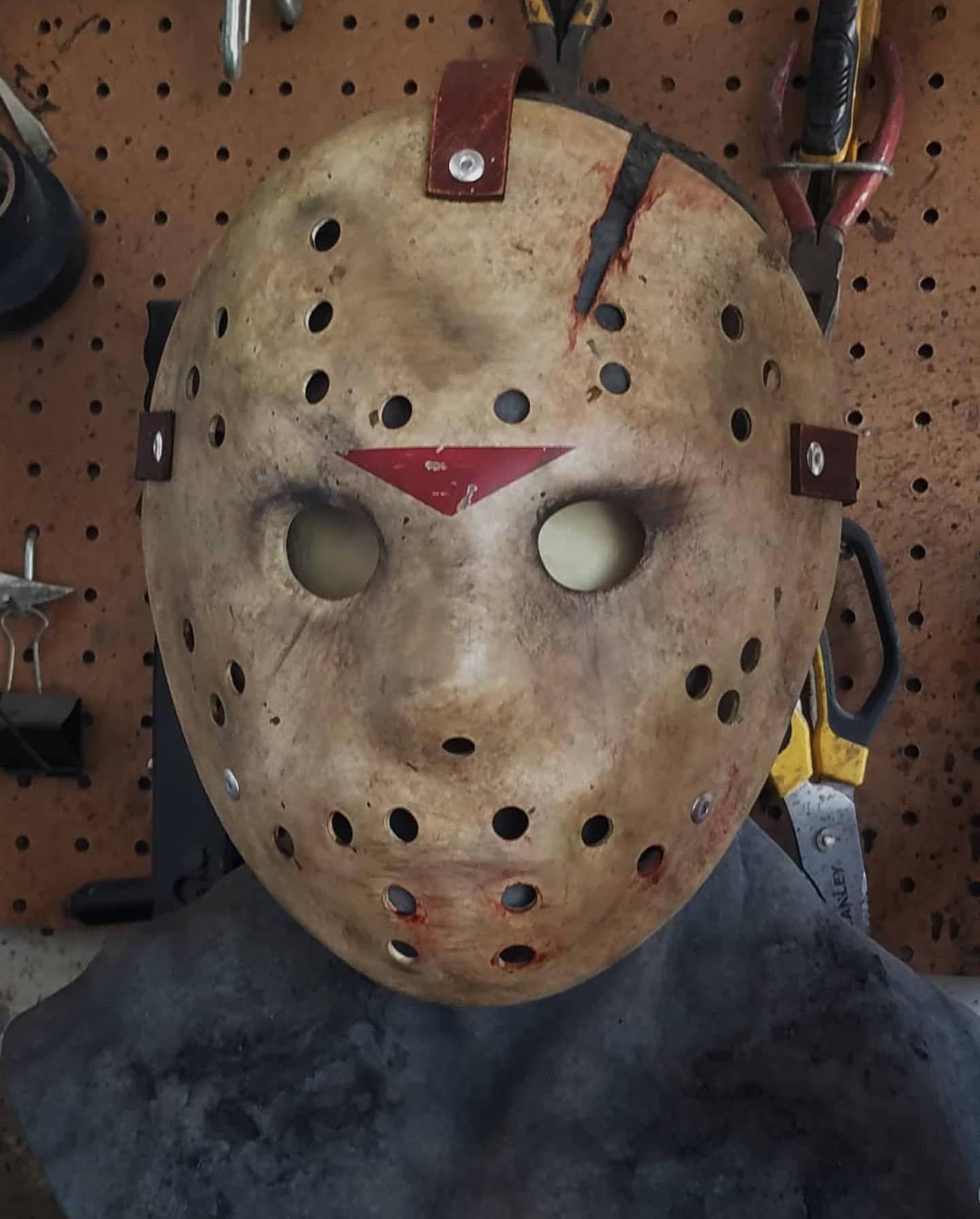 F13 Part 6 Jason Voorhees Eishockey Maske F13 Part 6 Jason Voorhees Eishockey Maske von HorrorFXDesigns