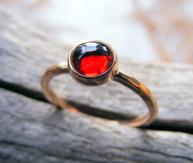14K Gold Granat Edelstein Ring - Januar Geburtsstein Schmuck 14K Gold Granat Edelstein Ring - Januar Geburtsstein Schmuck von HorseCreekJewelry