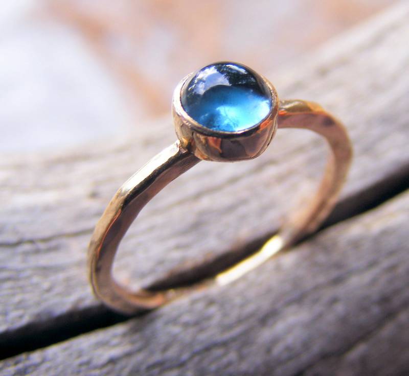 London Blautopas Goldring, Geburtsstein Ring Dezember, Schmuck, 14Kt Gold Oder Roségold Option London Blautopas Goldring, Geburtsstein Ring Dezember, Schmuck, 14Kt Gold Oder Roségold Option von HorseCreekJewelry