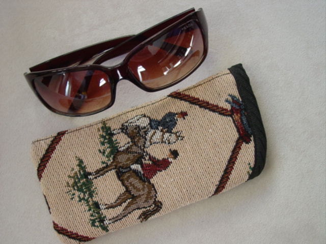 Pferd Jagd Scence, Fox Hunt Scence Brillenetui/Sonnenbrillenetuis Pferd Jagd Scence, Fox Hunt Scence Brillenetui/Sonnenbrillenetuis von HorseHandbags