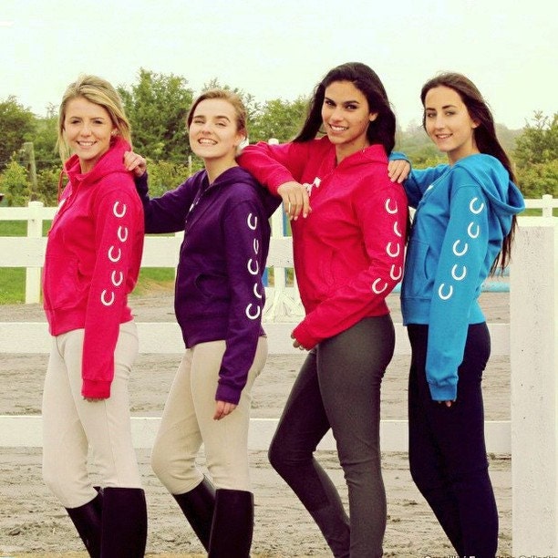 Pferde Sweatshirt/Kapuzenjacke Mit Hufeisen Ärmel Design® von HorseShirts