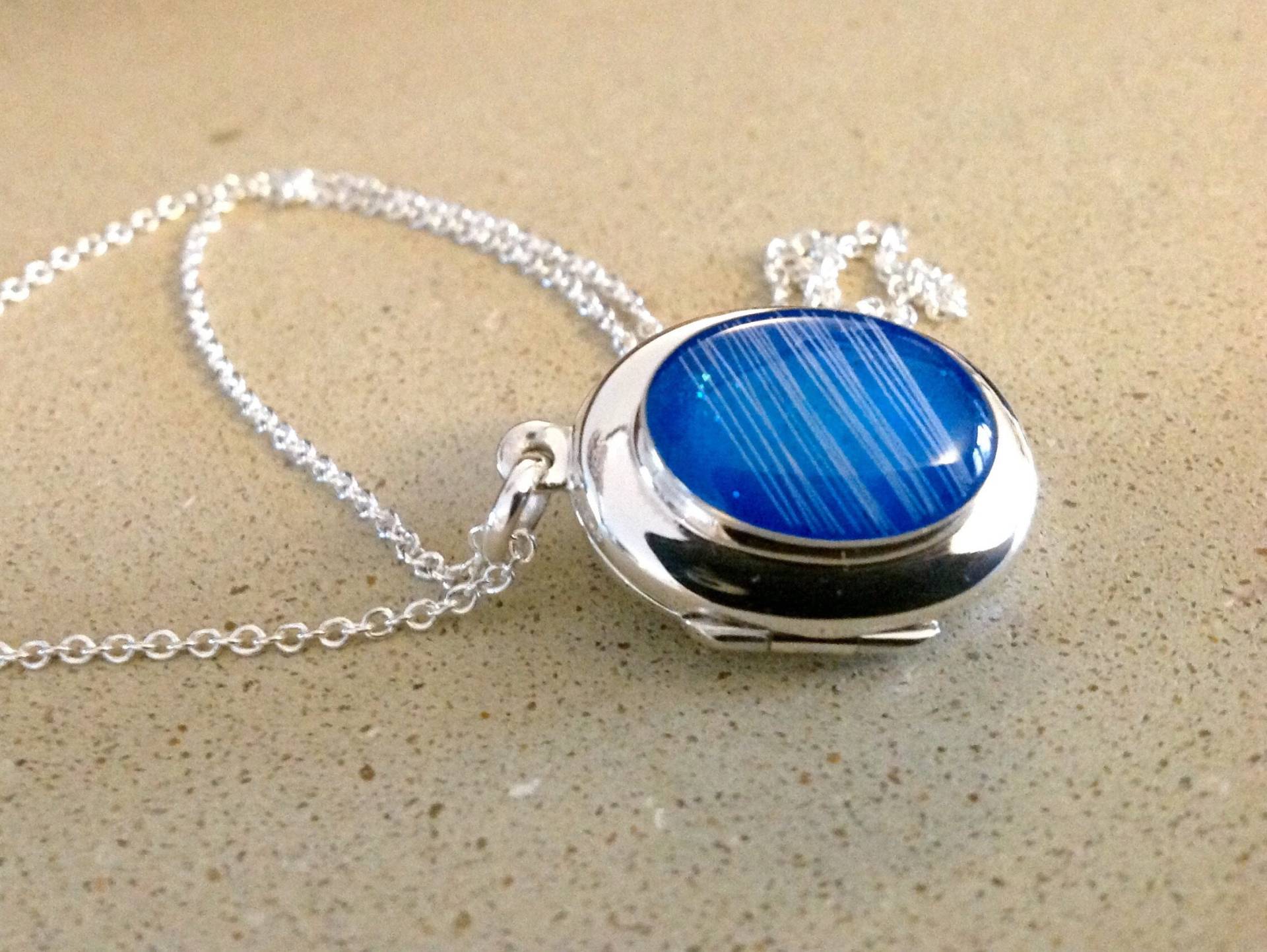 sterlingsilber-Locket Mit Eingebetteten Pferdehaaren, Haustierhaaren Oder Eschen von Horsepetjewellery