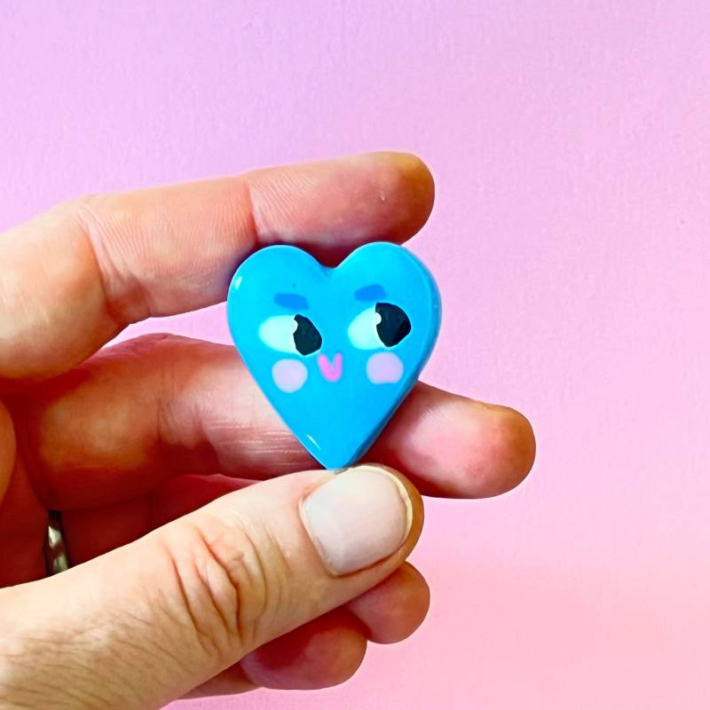 Claypin Herz Handgemacht | Polymerton Pin Niedliches Hellblau Unikat Claypin Herz Handgemacht | Polymerton Pin Niedliches Hellblau Unikat von HorstUndUschi