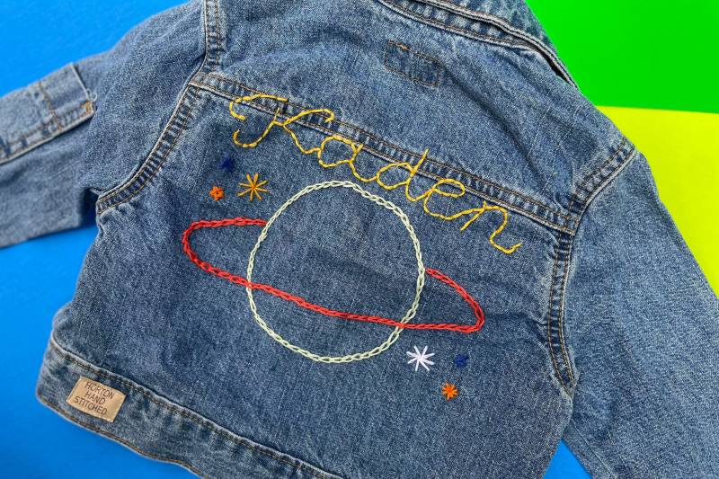 Jeansjacke, Jungen Space Design Handbestickt, Größen 0-16 von HortonHandmadeShop