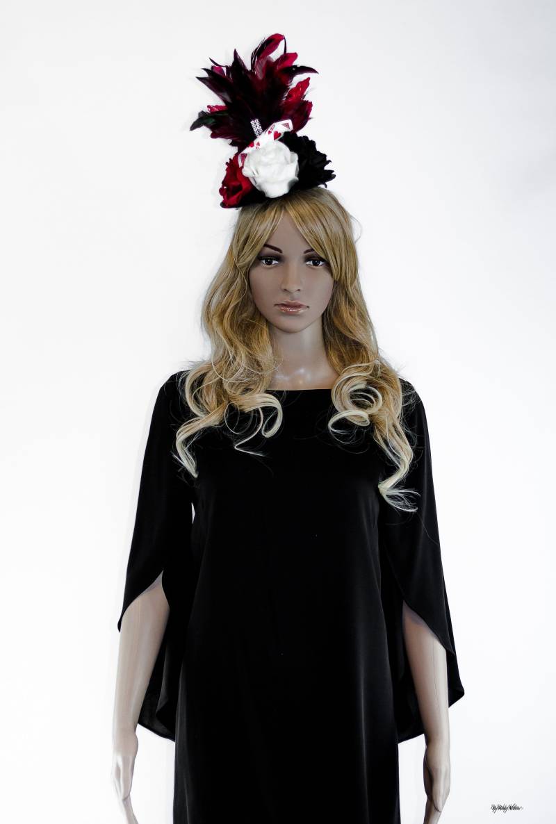 Zylinder, Königin Der Herzen-Hut, Tea-Party-Hut, Alice Im Wunderland-Hut, Neuheit Hut, Casino Halloween-Hut, Halloween-Kostüm Zylinder, Königin Der Herzen-Hut, Tea-Party-Hut, Alice Im Wunderland-Hut, Neuheit Hut, Casino Halloween-Hut, Halloween-Kostüm von Hot2TrotHattery