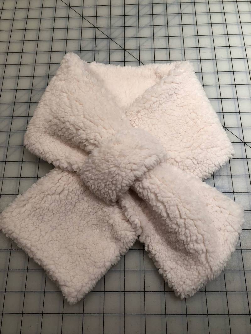 Kuschel Minky Neckwarmer Schal Mit Schleife, Cremeweißer Halsschmuck, Weicher, Warmer Kragen, Frauen-Cowl von HotHats