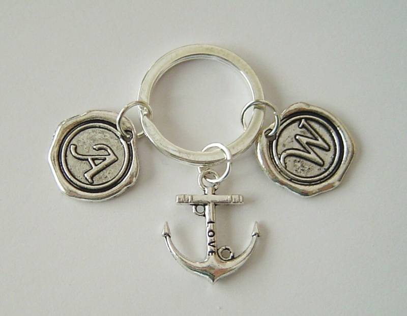 3D Liebe Anker Personalisierte Schlüsselanhänger Mit 2 Initialen Für Verliebte; Muttertag, Vatertag Geschenk von HotMixJewelry