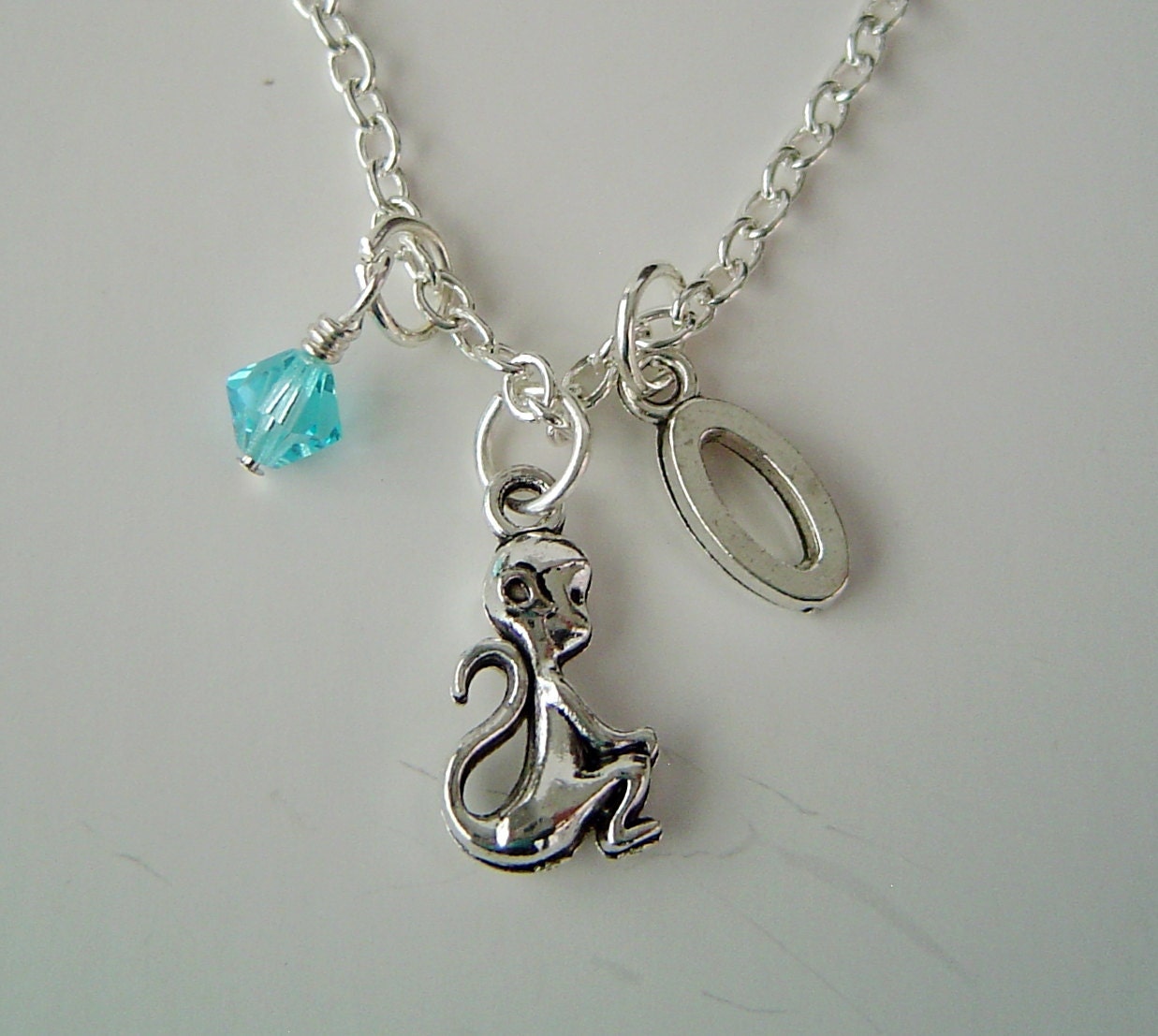 3D Monkey Halskette Necklace, Personalisierte Birthstone Initiale, Antik Silber Affe von HotMixJewelry