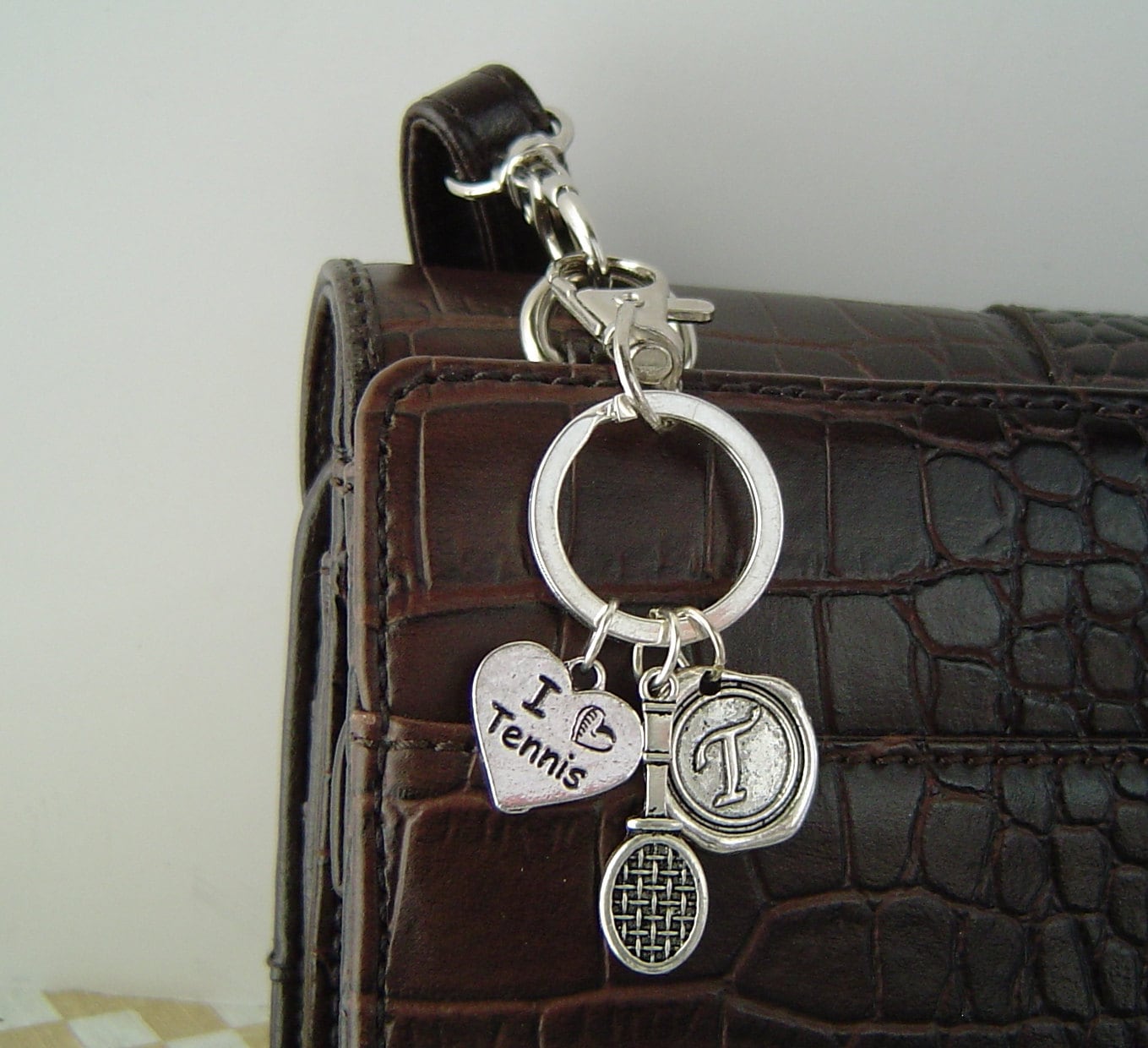 3D Tennisschläger Personalisierte Schlüsselanhänger Mit Anfangs Und Ich Liebe Tennis-Tag. Ich Tennis Ersten von HotMixJewelry