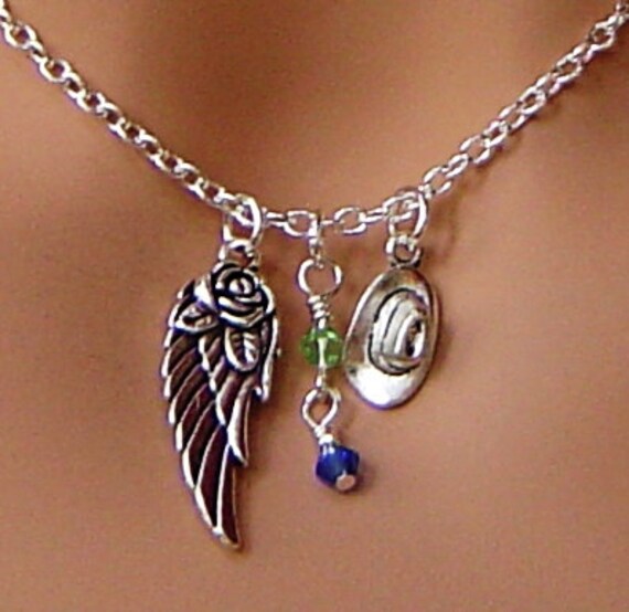 Antik Silber Engel Flügel Und Cowboyhut Personalisierte Kette Mit Birthstones, Beste Geschenk, Geburtstagsgeschenk, Geschenk Der Freundschaft von HotMixJewelry