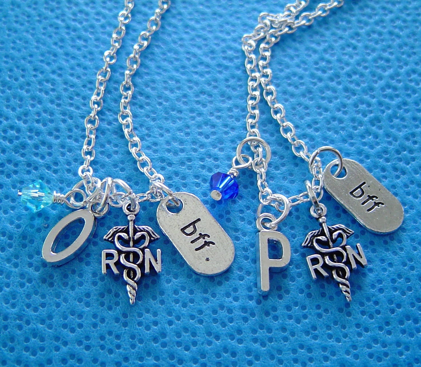 Ein Paar Bff Rn Krankenschwester Personalisierte Kette Mit Anfänglichen Birtstone, Karabinerverschluss Drehbar, Freundschaft Geschenk Für Beste von HotMixJewelry