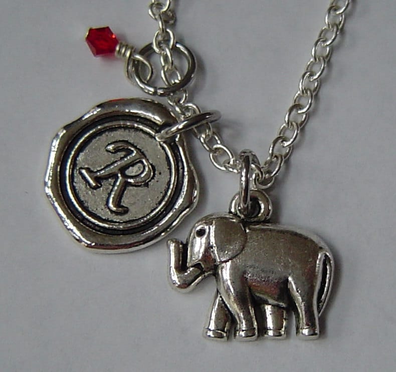 Elefant Charm Halskette, Personalisierte Antik Silber Wax Seal Birthstone Initiale, Halskette von HotMixJewelry
