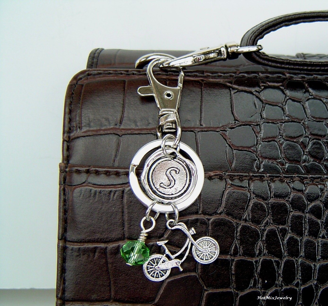 Fahrrad Anhänger Schlüsselanhänger, Personalisierte Antik Silber Wachs Versiegeln Erste Und Birthstone Schlüsselanhänger von HotMixJewelry