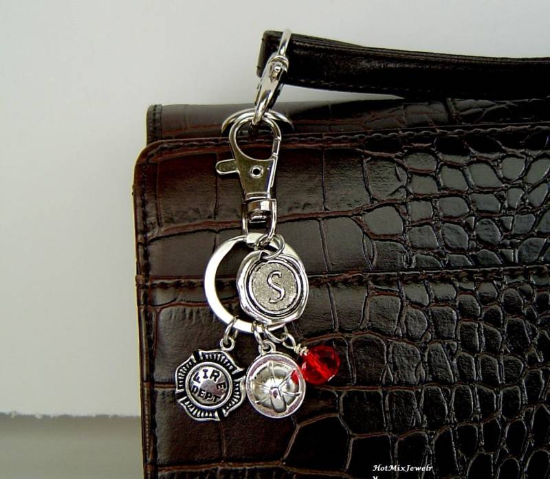 Feuerwehrmann Schlüsselanhänger, Personalisierte Antik Silber Wachs Siegel Erste Feuerwehr Abzeichen Helm Charme Schlüsselanhänger von HotMixJewelry