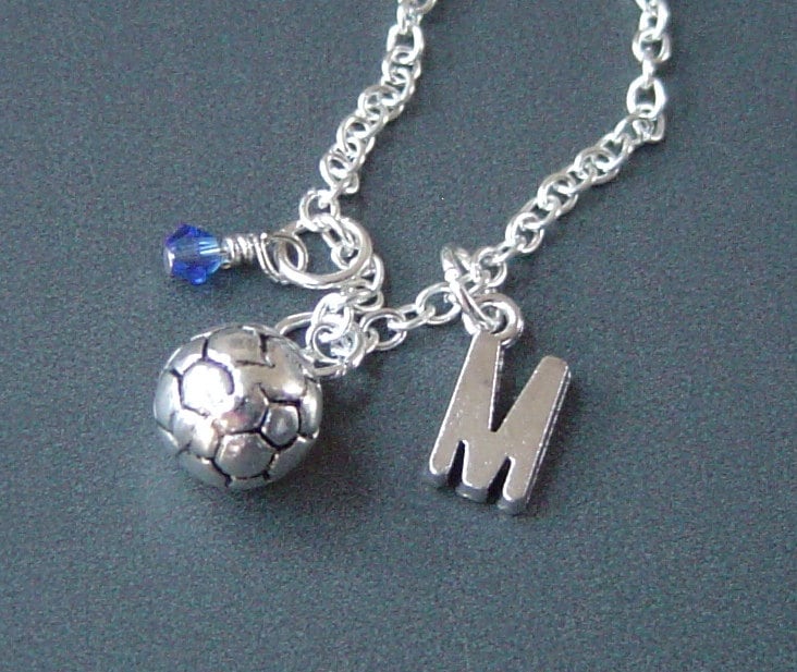 Fußball Ball Charm Halskette, Personalisierte Antik Silber Anfängliche Monogramm Birthstone Soccer Halskette von HotMixJewelry