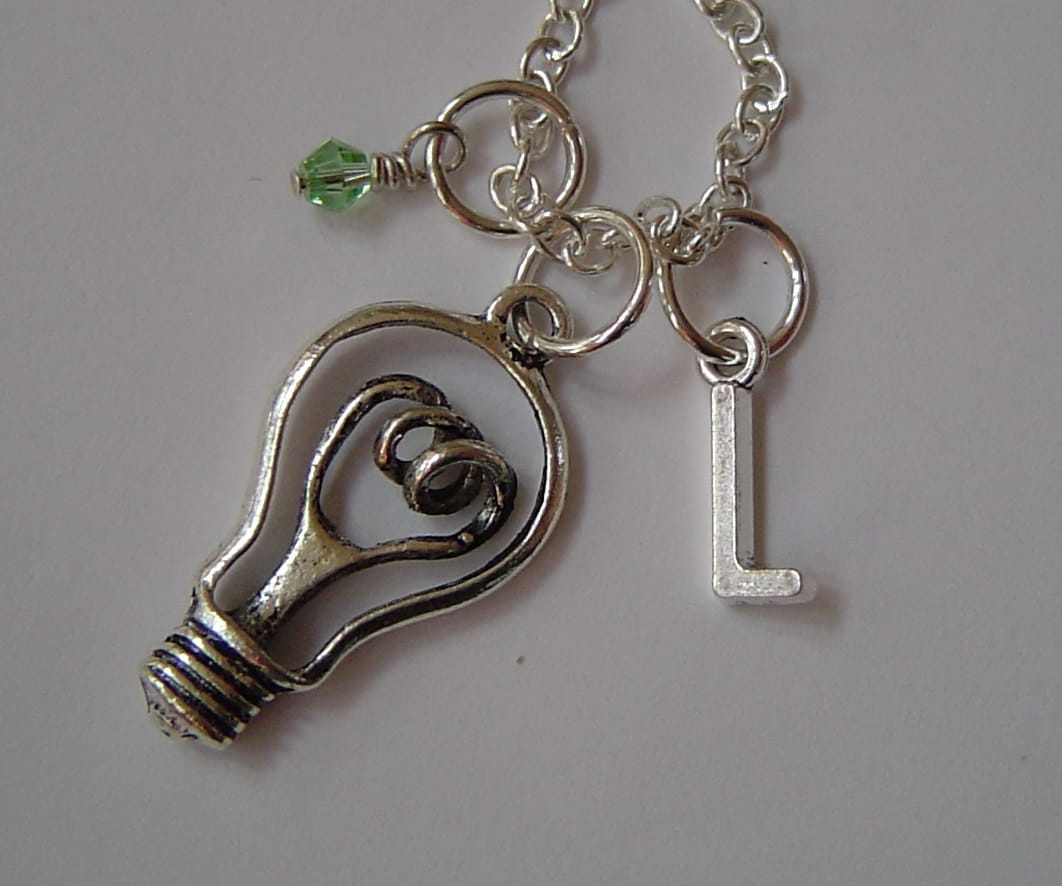 Glühbirne Halskette Necklace, Personalisierte Antik Silber Birthstone Initiale von HotMixJewelry