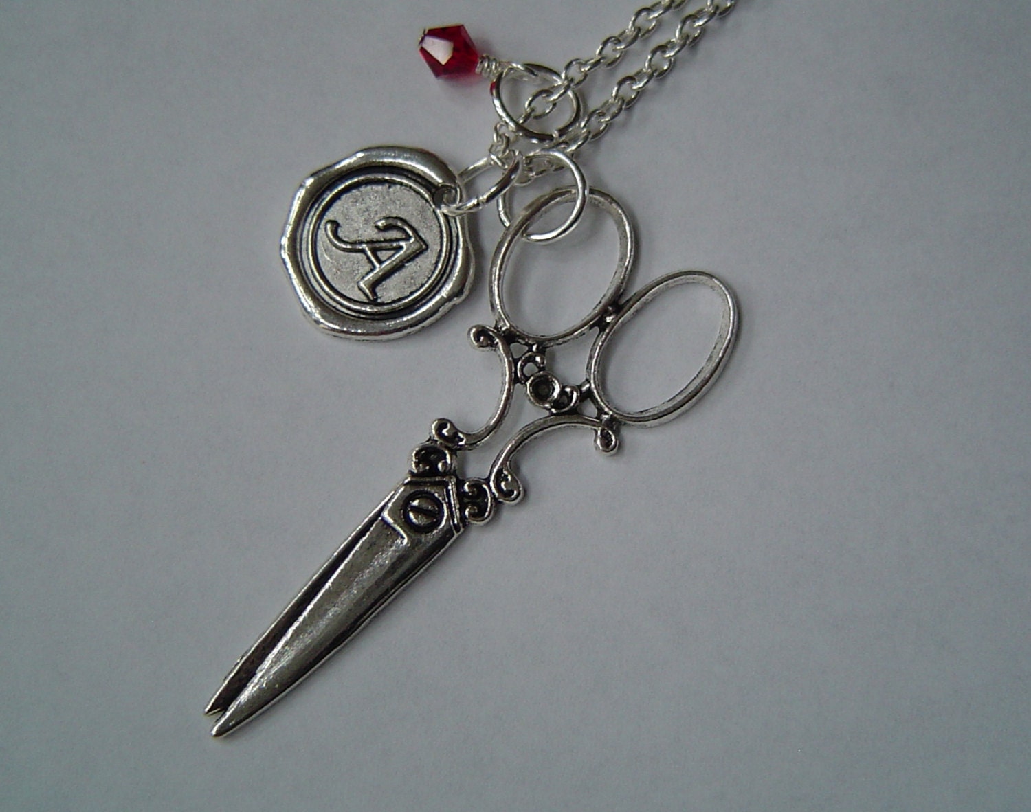 Große Schere Charm Halskette, Personalisierte Antike Silber Wachs Siegel Geburtsstein Erste, Halskette von HotMixJewelry