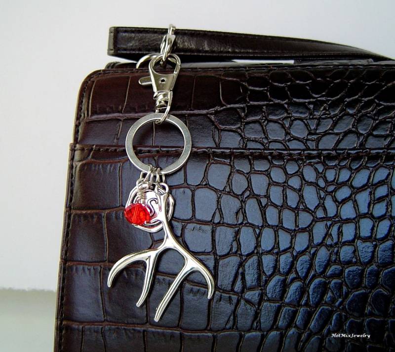 Großer Hirschgeweih Anhänger Schlüsselanhänger, Personalisierte Antik Silber Wachs Siegel Erste Großer Schlüsselanhänger von HotMixJewelry