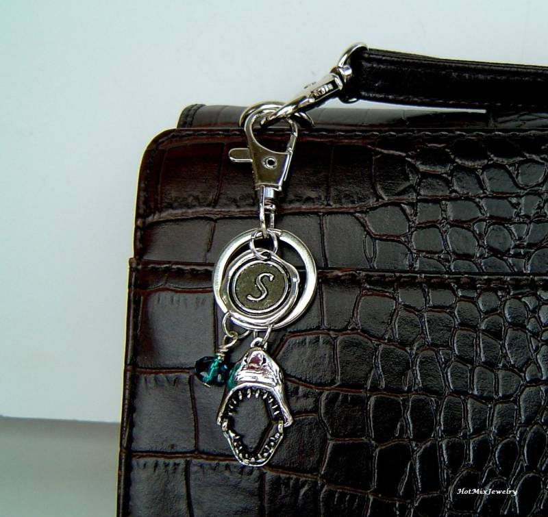 Hai Jaws Beweglich Charme Schlüsselanhänger, Personalisierte Antik Silber Wachs Siegel Erste Anhänger Schlüsselanhänger von HotMixJewelry