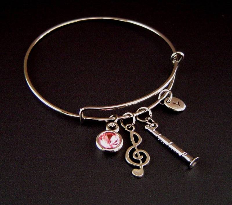 Klarinette Musiknote Personalisierte Erweiterbar Armreif Hand Gestempelt Anfang Birthstone, Silber Charme, Musik von HotMixJewelry