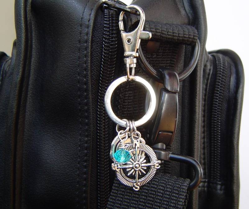 Kompass Charm Schlüsselanhänger, Personalisierte Antike Silber Wachs Siegel Initial Und Birthstone Schlüsselbund von HotMixJewelry