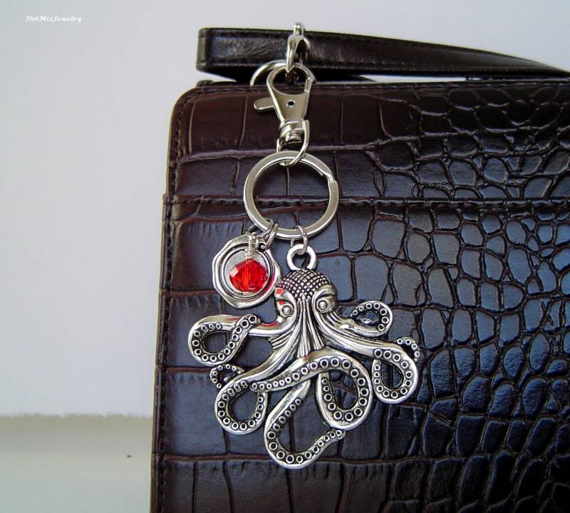 Krake Charme Schlüsselanhänger, Personalisierte Antik Silber Wachs Siegel Erste Meerjungfrau Schlüsselanhänger von HotMixJewelry