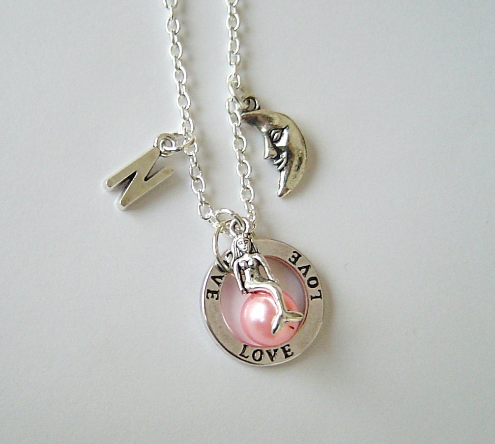 Meerjungfrau Und Mond Personalisierte Halskette Mit Initial, Valentinstag Geschenk Geburtstag Kette Für Freundin, Schwester, Mutter, Großmutter von HotMixJewelry