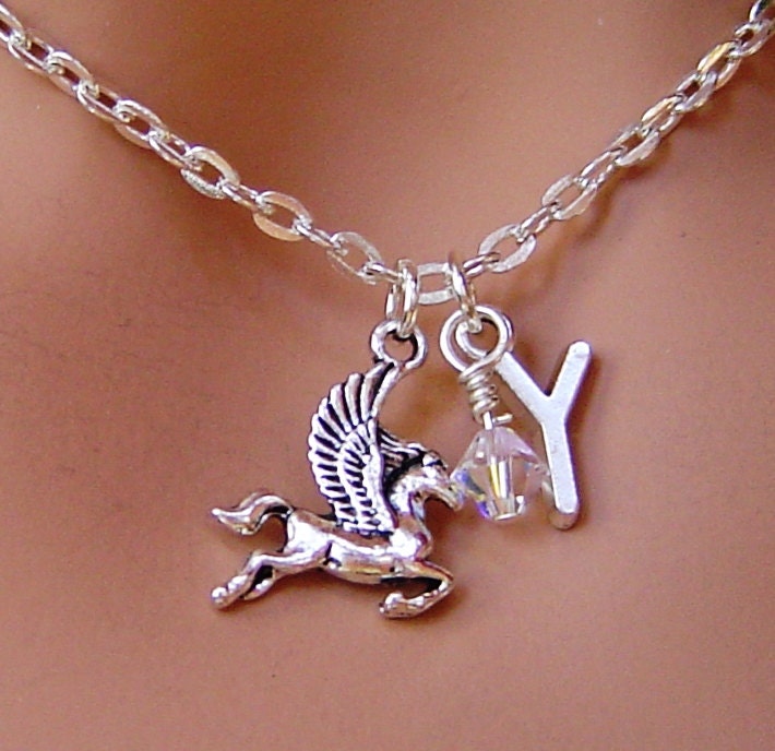 Personalisierte Kette Mit Grund - Und Birthstone, Pegasus Oder Fliegende Pferd Halskette Für Mädchen Mom Schwester Freunde; Beste Geburtstagsgeschenk von HotMixJewelry