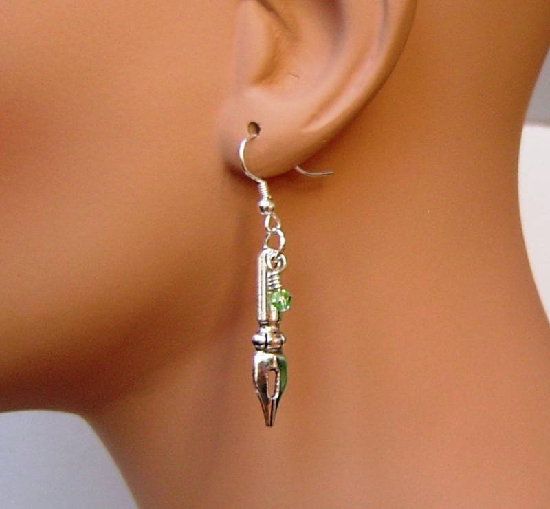 Personalisierte Ohrringe Mit Deinen Auserwählten Birthstone Antik Silber Stift Nib Charme Für Mädchen Mutter Schwester Freunde von HotMixJewelry