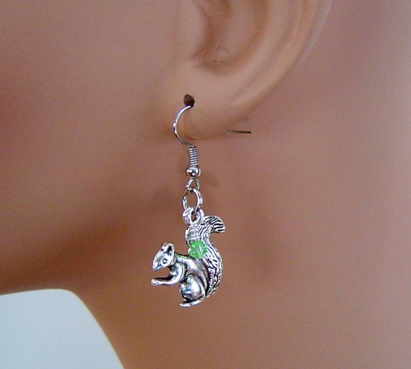 Personalisierte Ohrringe Mit Ihrem Gewählten Birthstone, Antik Silber 3D Eichhörnchen Reiz Für Mädchen Mom Schwester Freunde; Beste Geschenk Personalisierte Ohrringe Mit Ihrem Gewählten Birthstone, Antik Silber 3D Eichhörnchen Reiz Für Mädchen Mom Schwester Freunde; Beste Geschenk von HotMixJewelry