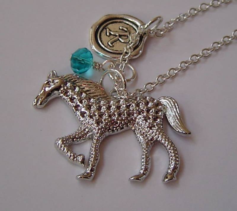 Pferd-Charm Halskette, Personalisierte Antik Silber Wax Seal Birthstone Initial Silberton Straßkette Pferd Charm von HotMixJewelry