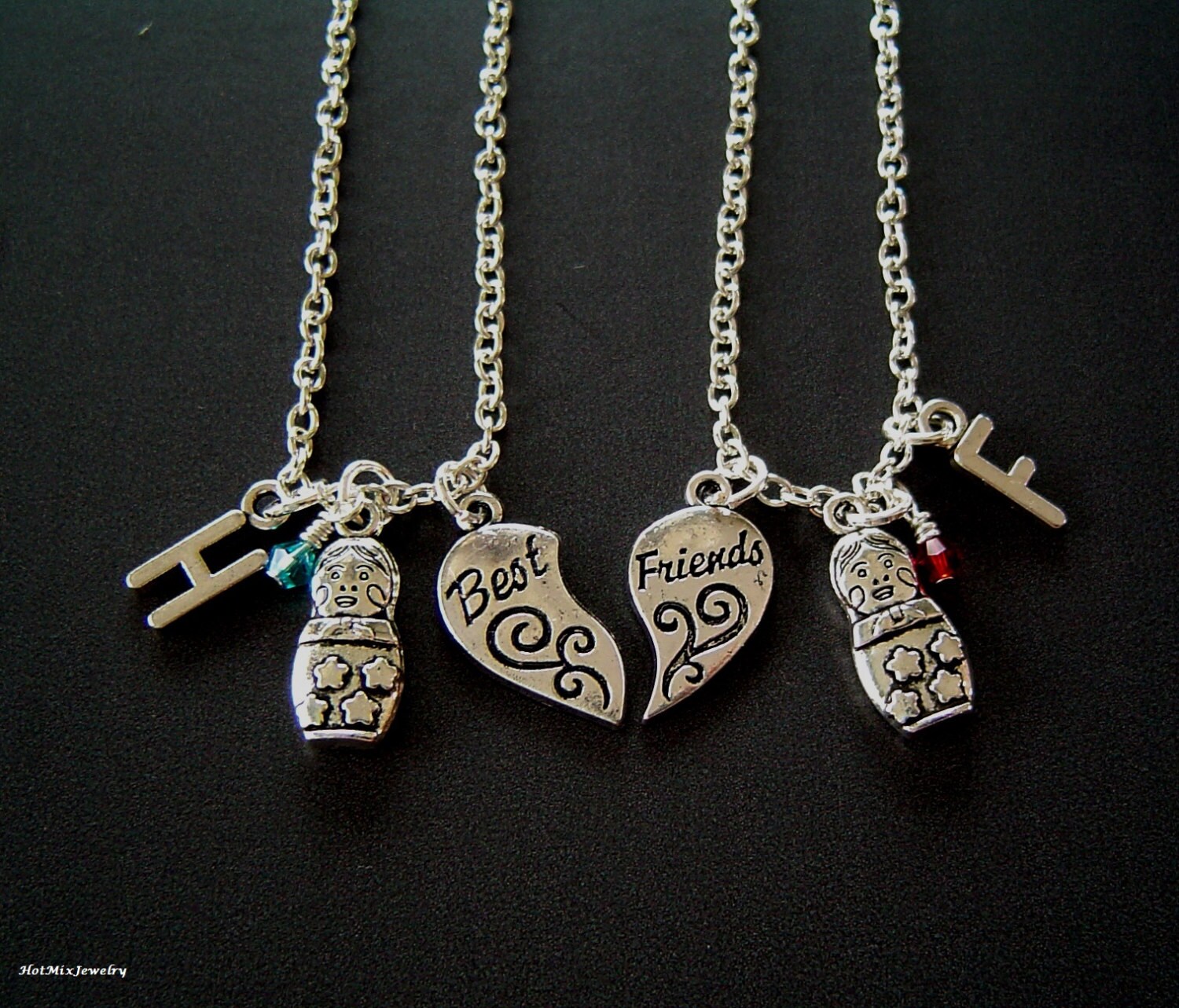 Puzzle Herz Best Friends Matryoshka Russisch Verschachtelung Puppe Halsketten, Besten Freund Personalisierte Antik Silber Birthstone Initiale, Bff von HotMixJewelry