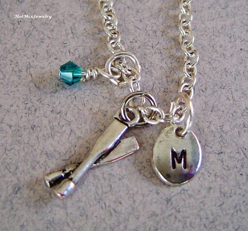 Ruder Paddel Halskette, Personalisierte Hand Gestempelt Anfängliche Monogramm Birthstone, Antique Silver Halskette von HotMixJewelry