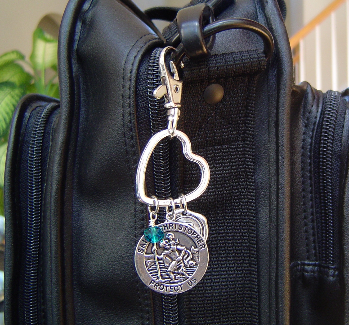 Saint Christopher Charm Herz Schlüsselanhänger, Personalisiertes Antikes Silber Wachssiegel Anfangsgeburtsstein, Schlüsselanhänger von HotMixJewelry