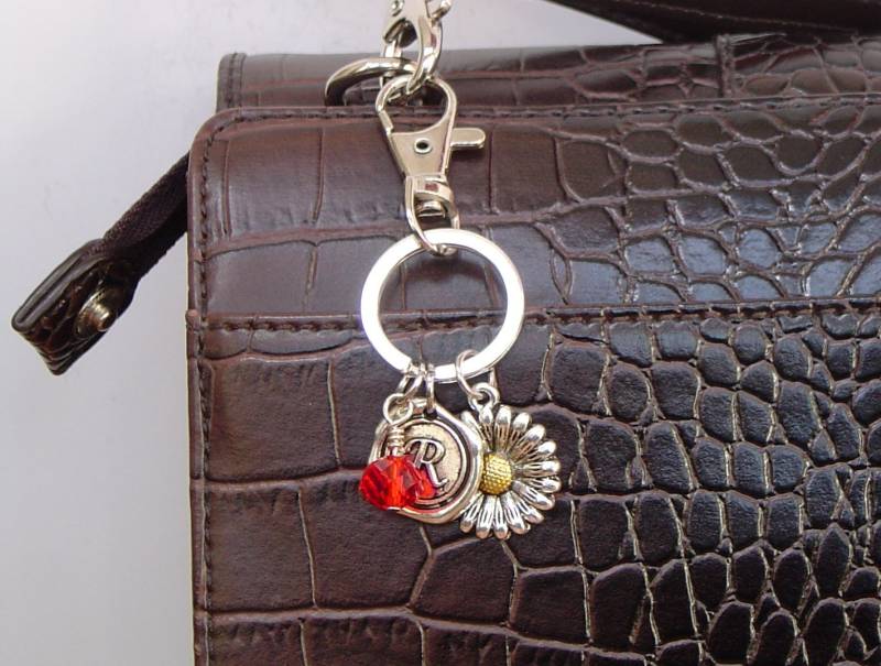 Sonnenblume Charme Schlüsselanhänger, Personalisierte Antik Silber Wachs-Siegel-Initial Und Birthstone Schlüsselanhänger von HotMixJewelry