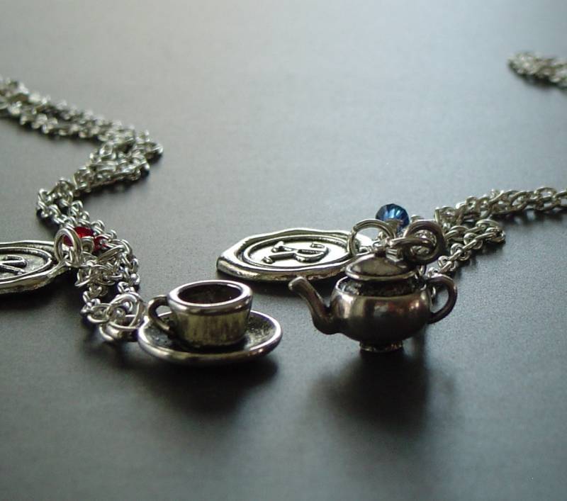 Teetasse Und Teekanne Zwei Beste Freunde Halsketten, Freundin Personifiziert Antik Silber Wax Seal Birthstone Initial Teetasse Und Teekanne Zwei Beste Freunde Halsketten, Freundin Personifiziert Antik Silber Wax Seal Birthstone Initial von HotMixJewelry